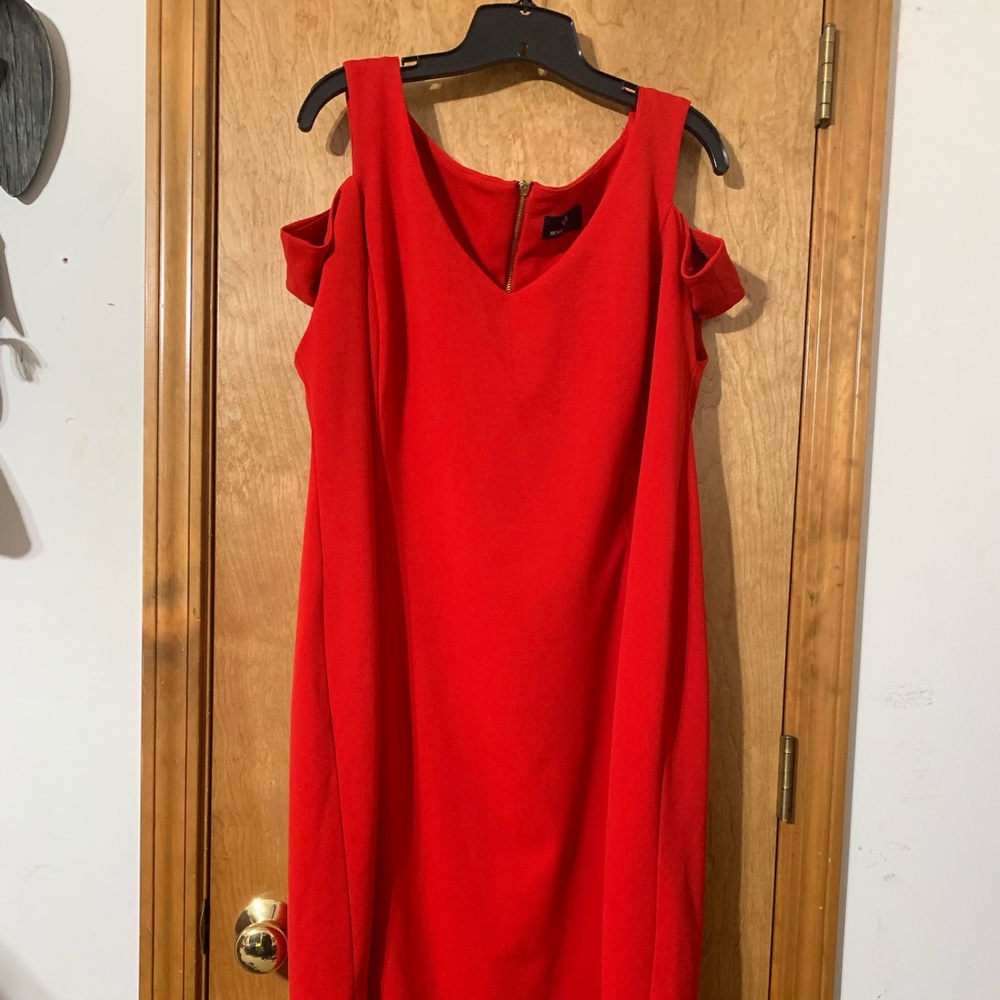 Cold-shoulder Red Dress